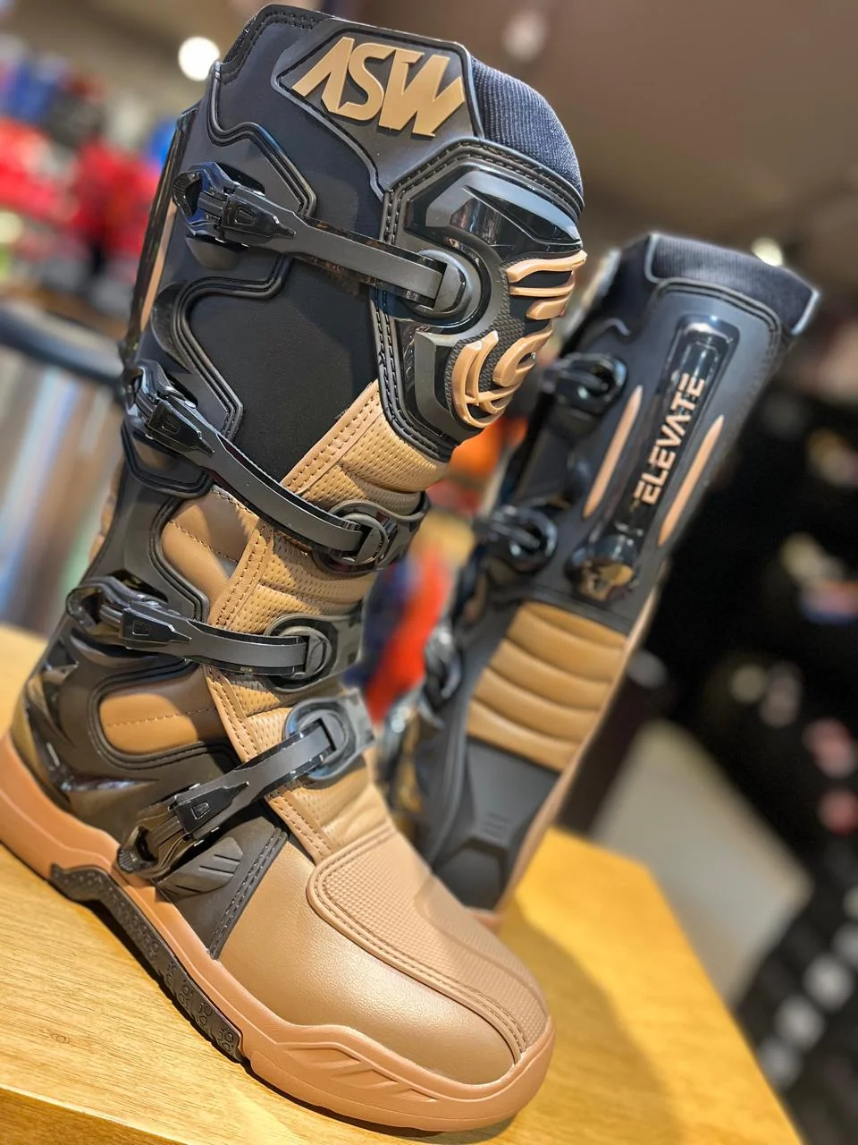 Bota ASW Elevate Enduro Marrom/Preto - Spinelli Motos Boutique